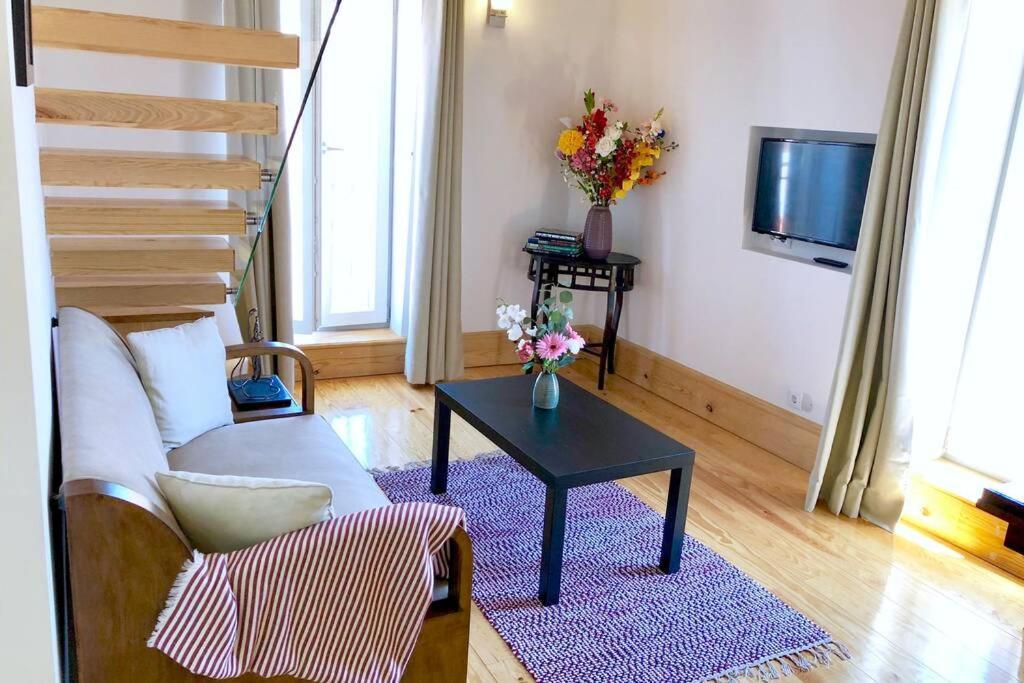 32 Top - Center Of Lisbon Duplex Apartment, Barrio Alto エクステリア 写真
