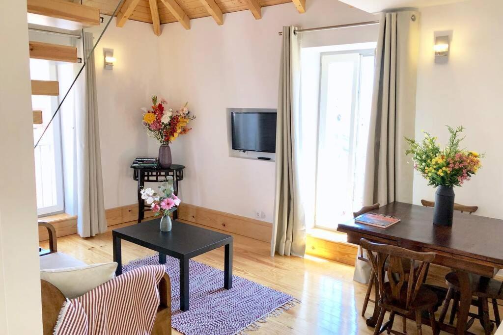 32 Top - Center Of Lisbon Duplex Apartment, Barrio Alto エクステリア 写真