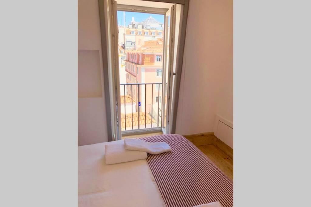 32 Top - Center Of Lisbon Duplex Apartment, Barrio Alto エクステリア 写真